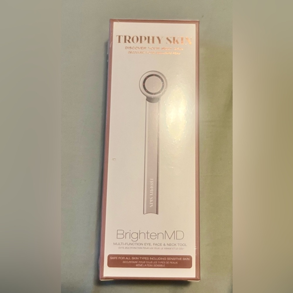 SOLD - BrightenMD Skincare Tool by Trophy Skin - BNIB